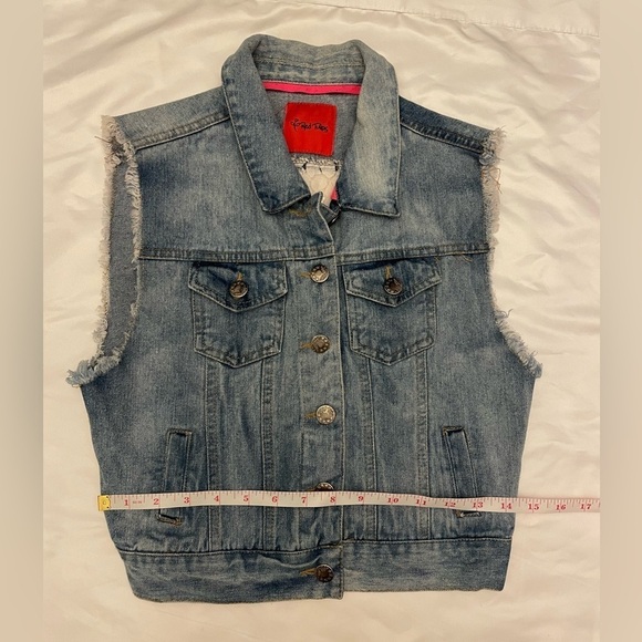 Red Tulips size large jean vest - Picture 12 of 13